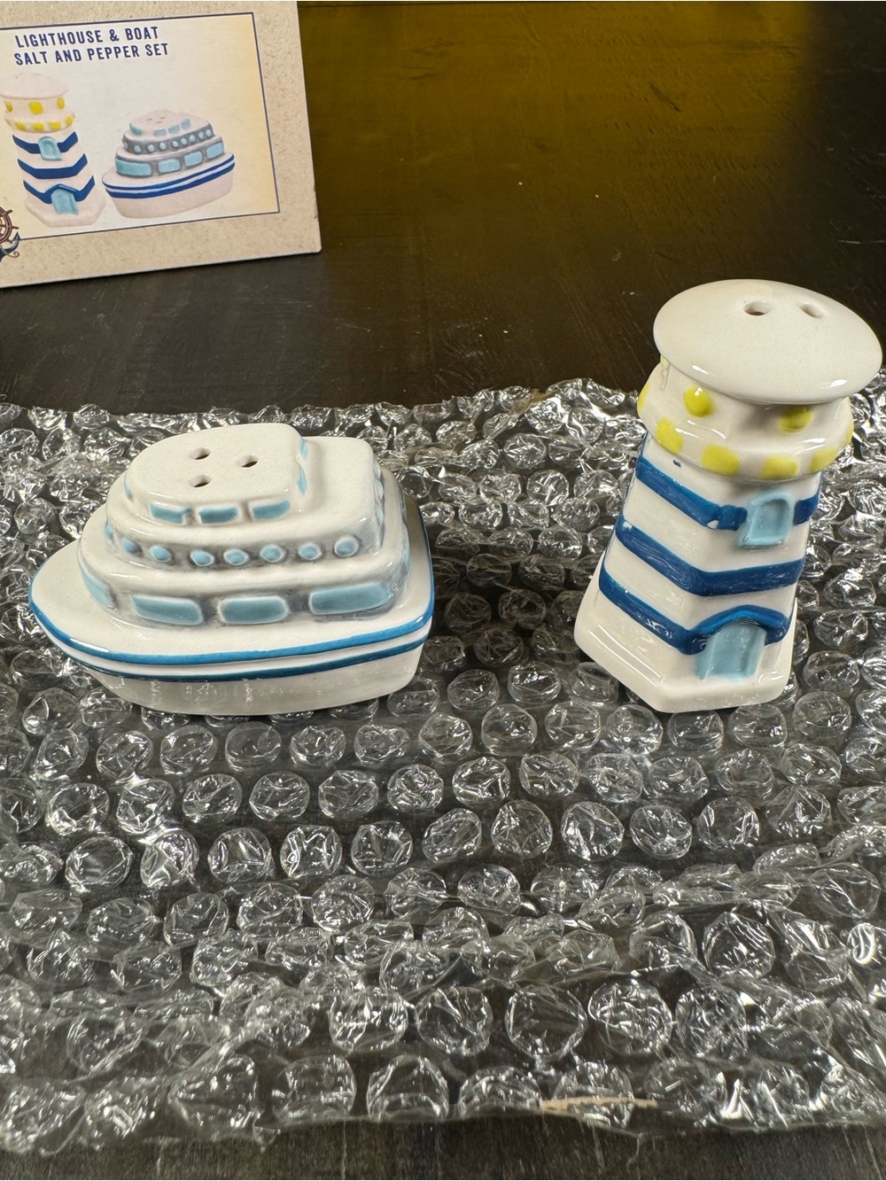 VTG Cracker Barrel Lighthouse & Boat Salt and Pepper Shaker Set NIB